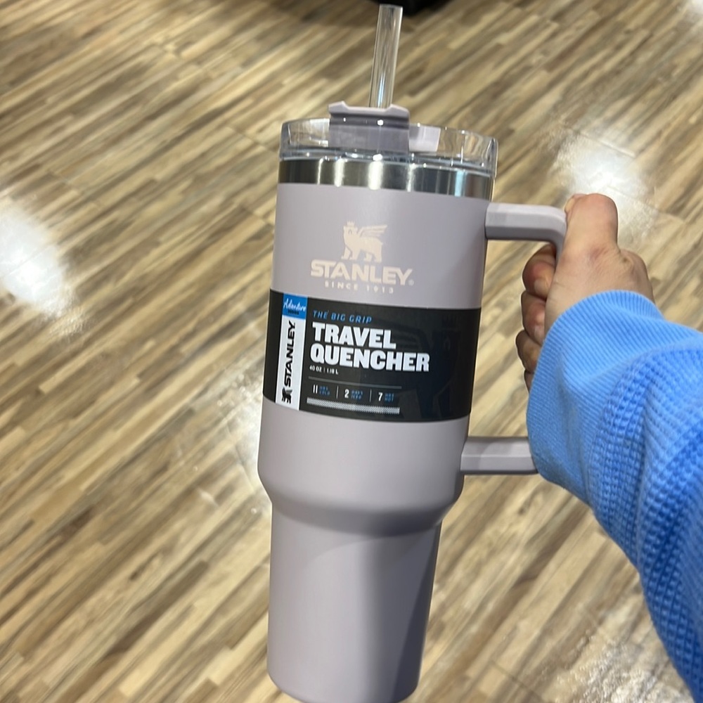 NWT: Stanley Adventure Quencher Travel Tumbler Cup Abalone